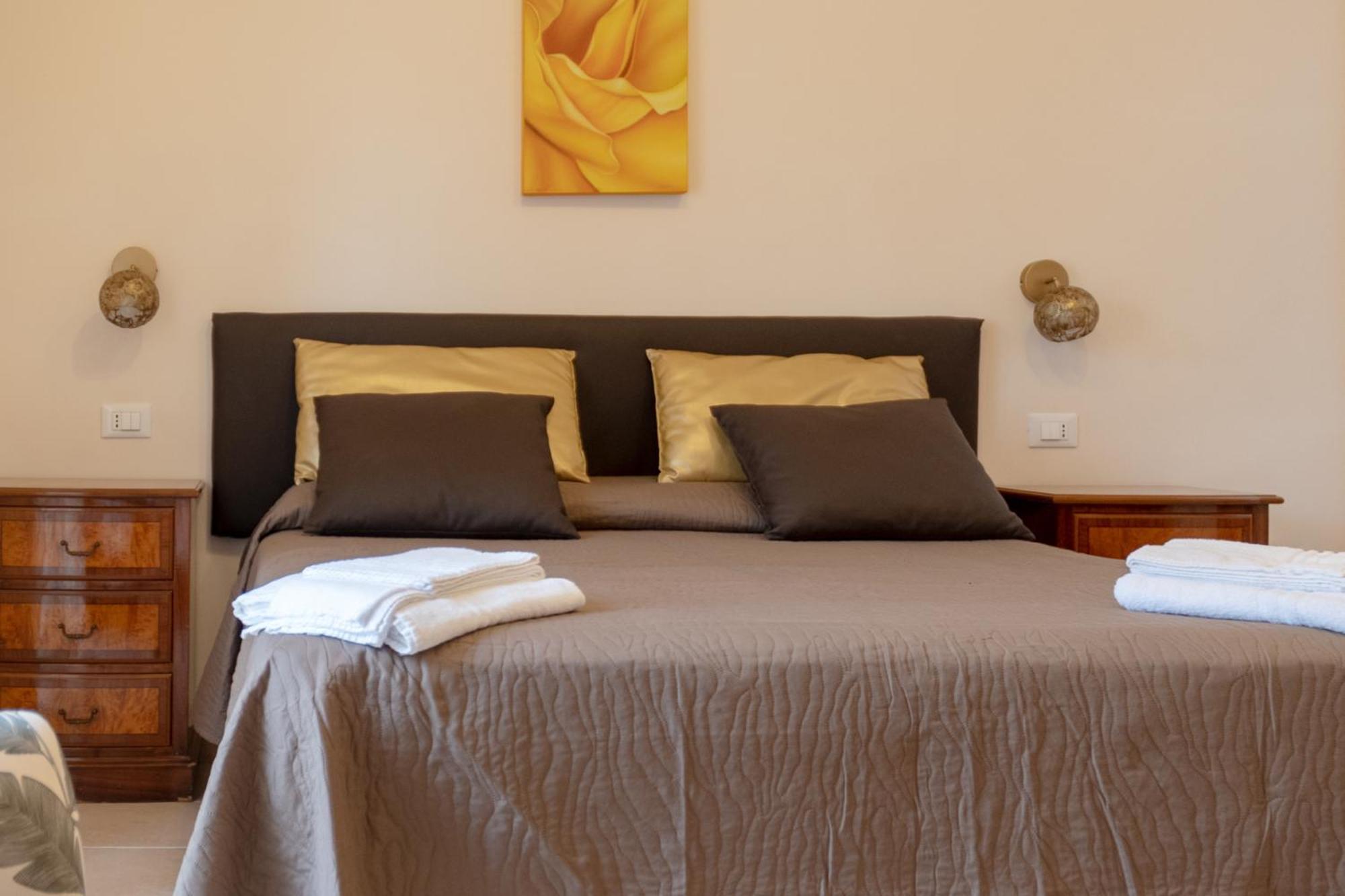I Lecci Guesthouse 圣费利切-奇尔切奥 外观 照片